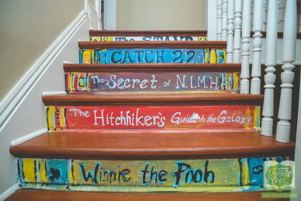 Tubby & Coo's Traveling Book Shop