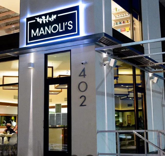 Manoli's