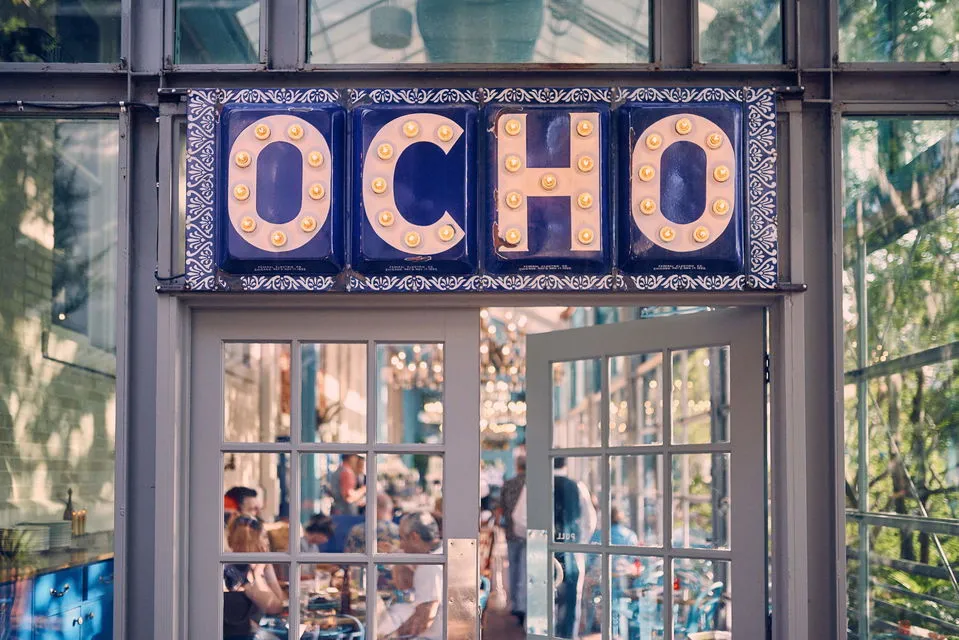 Ocho