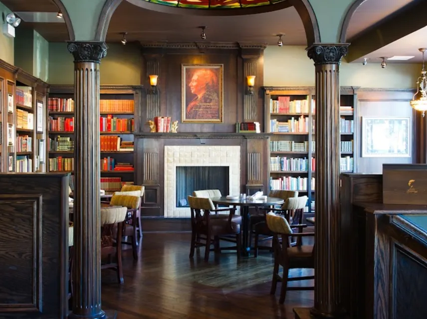 Lady Gregory's Irish Bar & Restaurant
