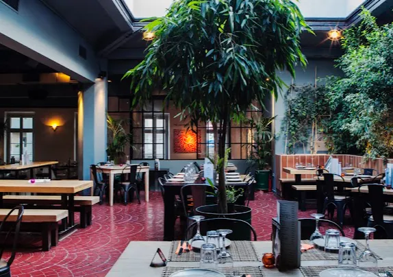 FOUAR Restaurant & Bar