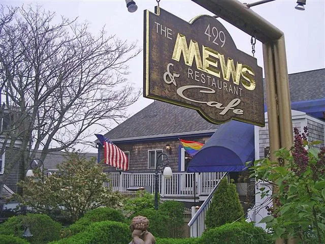 The Mews Restaurant & Cafe