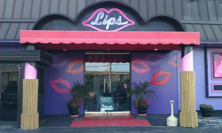 Aquaplex Fort Lauderdale Show Palace, Restaurant & Bar  Formerly: Lips