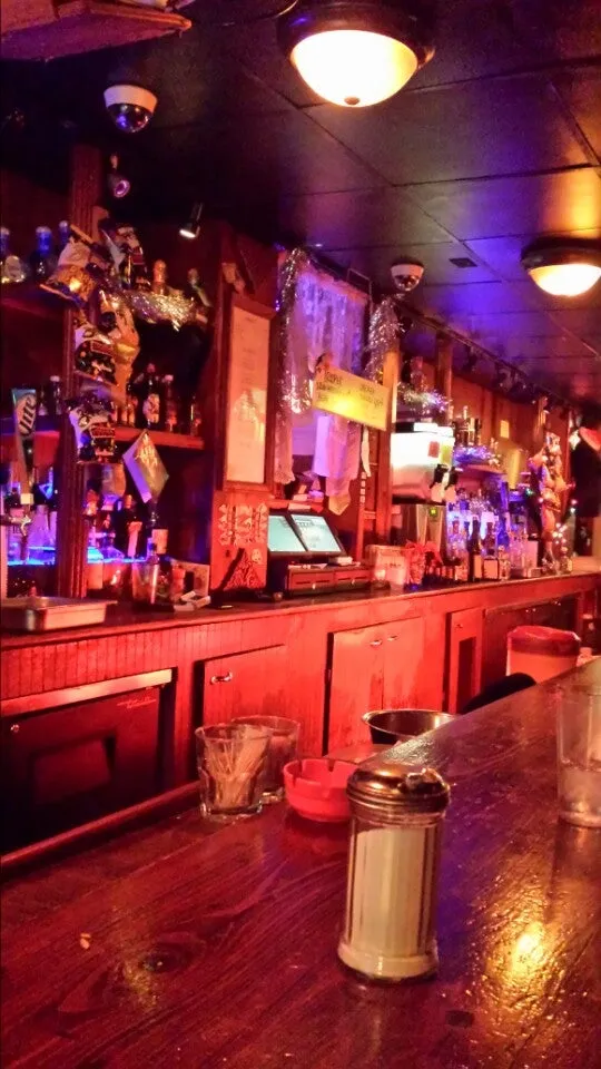Yo Mama's Bar and Grill