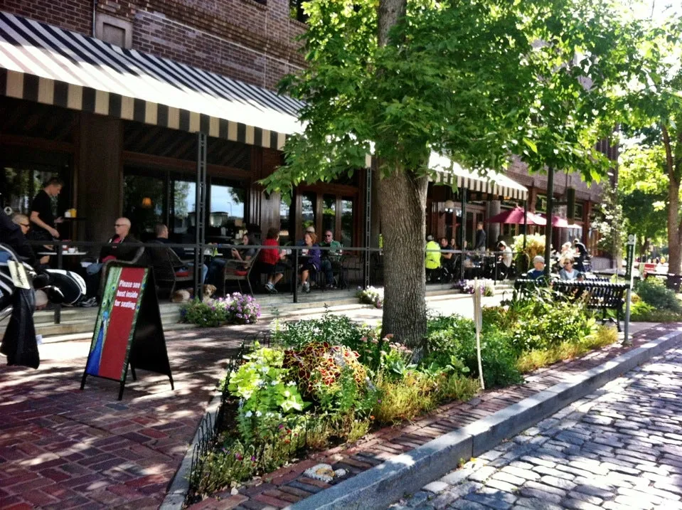Pivo Riverplace  Formerly: Wilde Cafe & Spirits