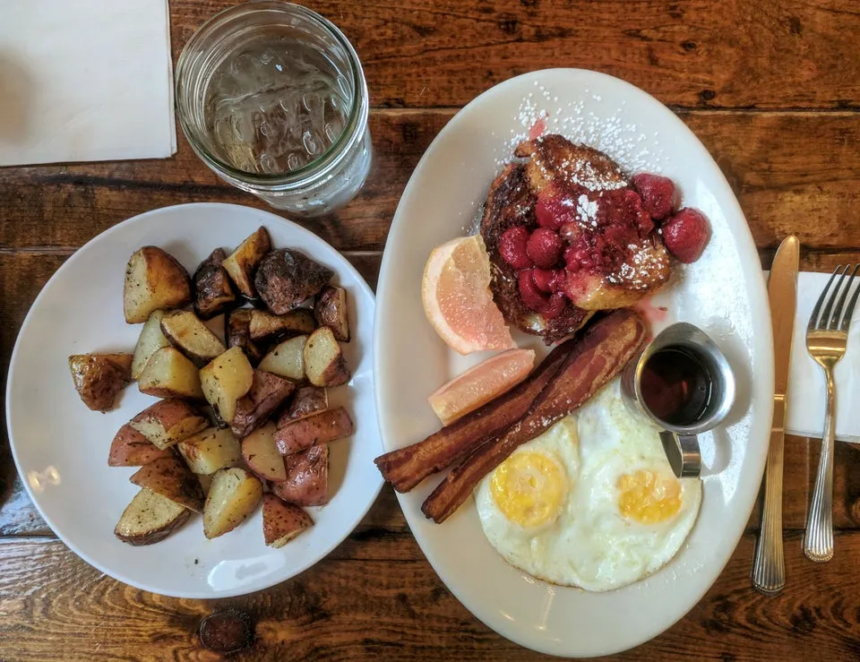 Americana  Formerly: Table 219