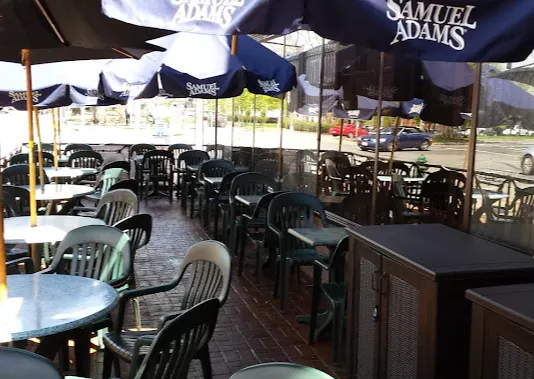 Mr. Henry's Restaurant