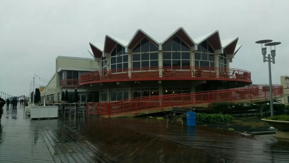 The Robinson Ale House  Formerly: Salt Water Beach Cafe, Tim McLoone’s Supper Club