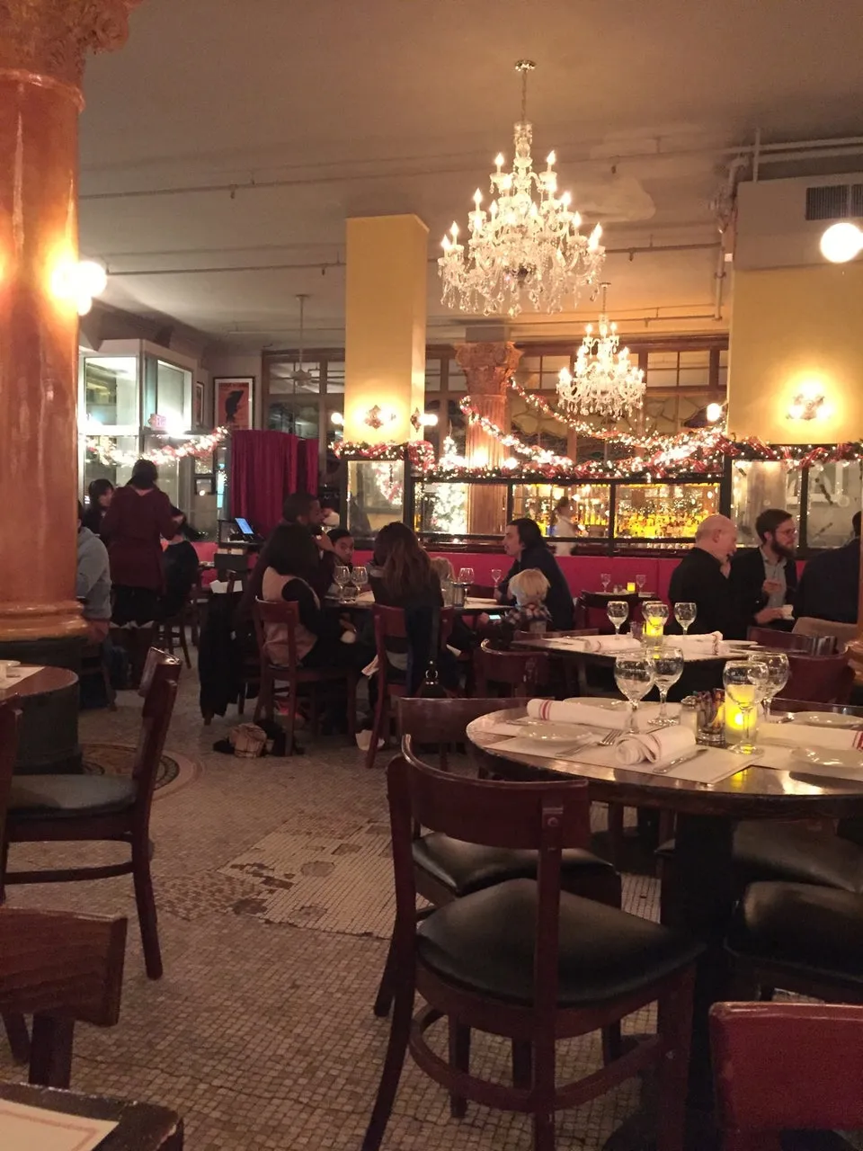 Cafe Un Deux Trois