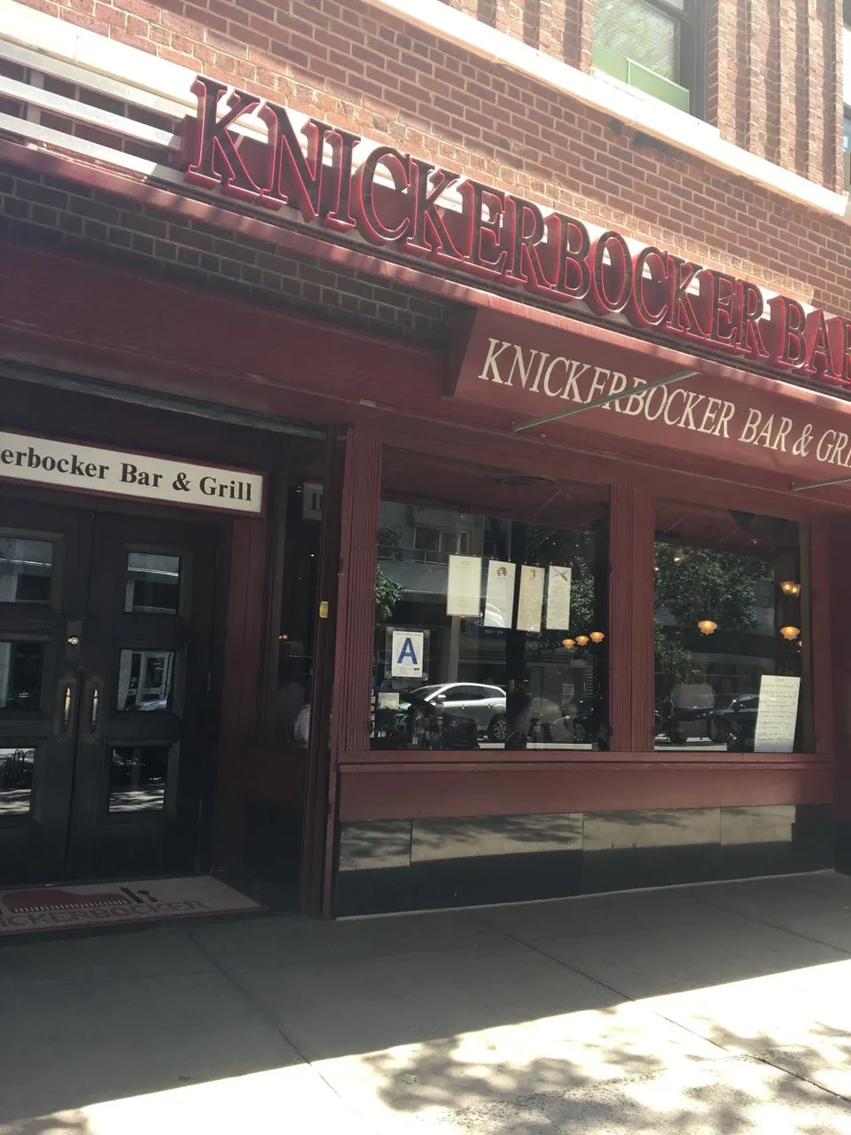 Knickerbocker Bar & Grill