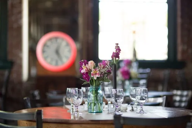 SqWires Restaurant & Market