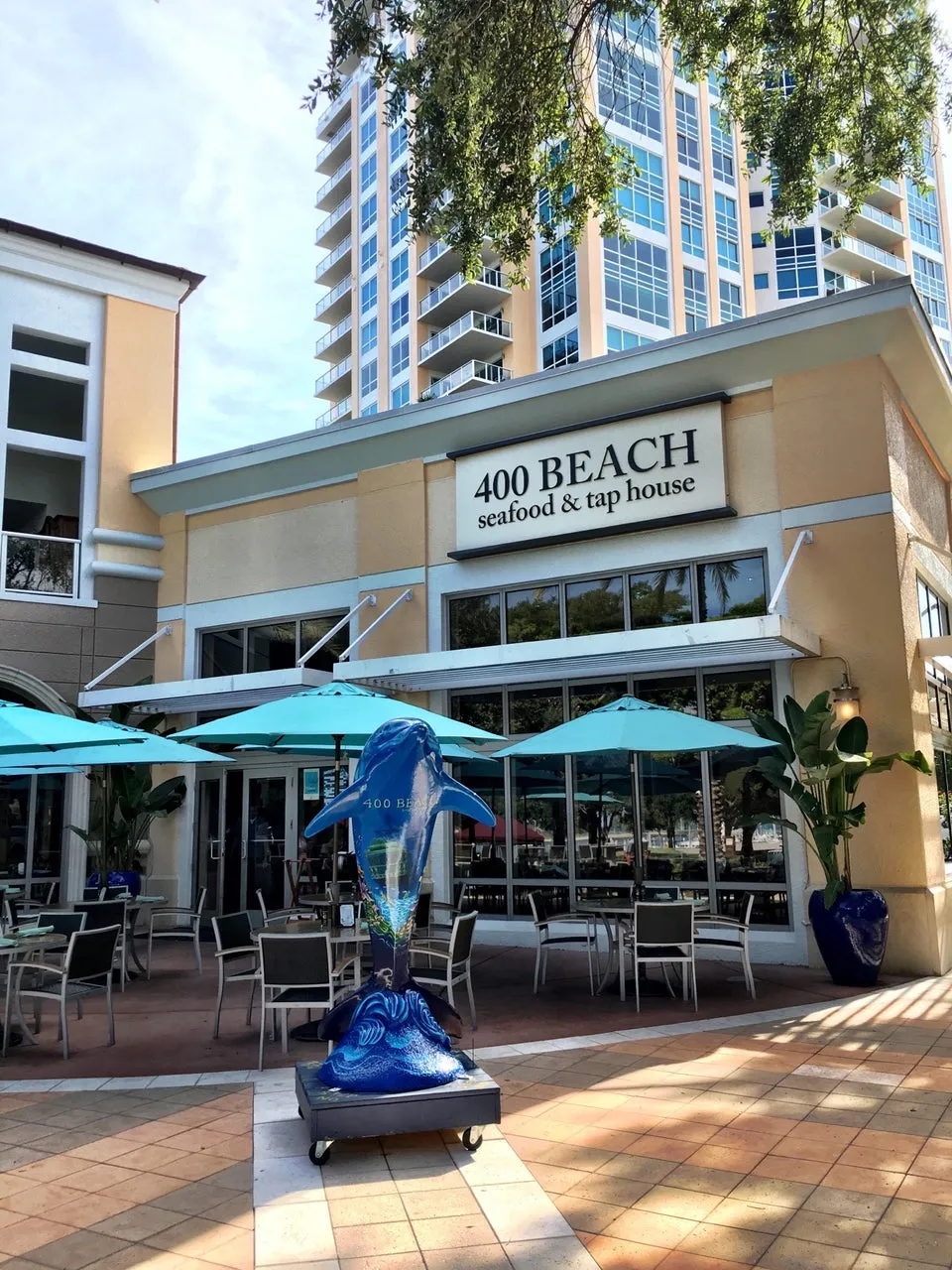 400 Beach Seafood & Tap House