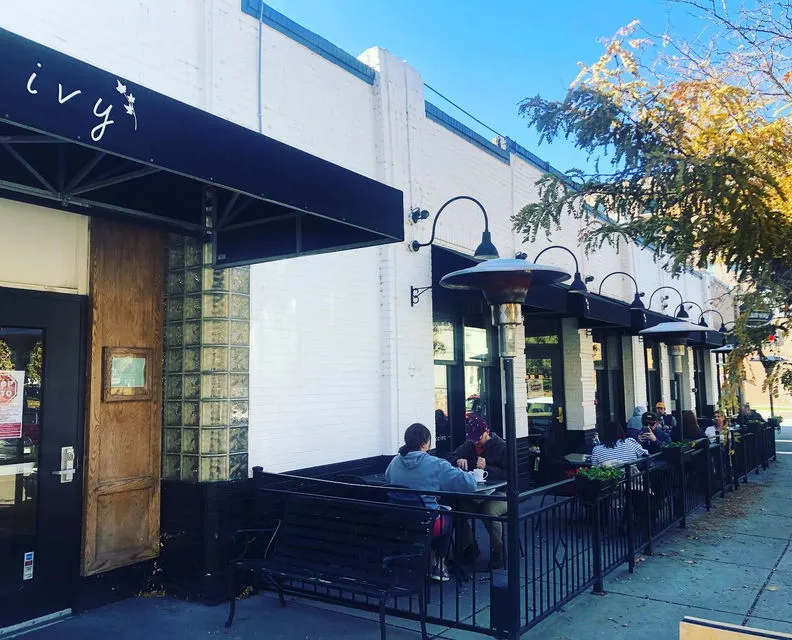 Ivy On 7th  Formerly: Lala's Wine Bar & Pizzeria