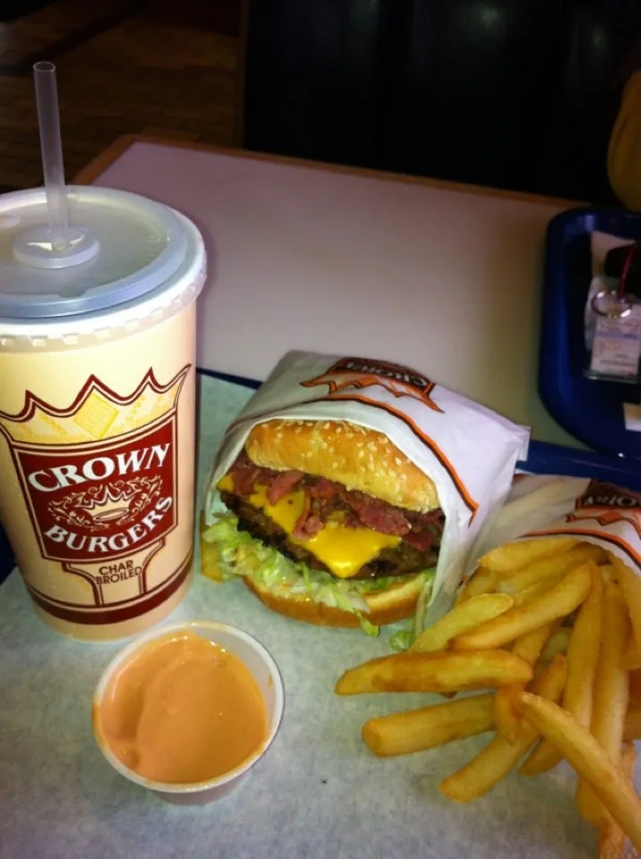 Crown Burger